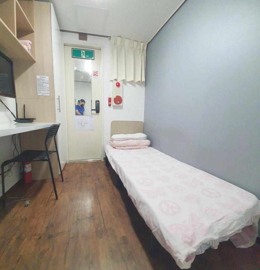 Apgujeong Home Seoul Exterior photo